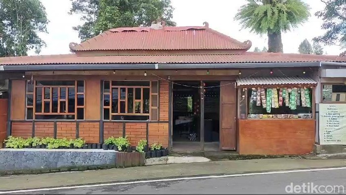 Penginapan di Pasuruan yang terdampak sepinya kunjungan ke Bromo.