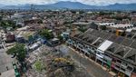 Foto Udara Sampah Menggunung di Pasar Induk Caringin