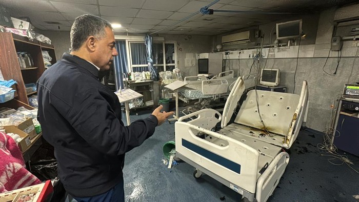 A bed is damaged inside Kamal Adwan hospital, during the ongoing Israeli military operation, amid Israel-Hamas conflict, in Beit Lahiya, in the northern Gaza Strip, December 18, 2024. REUTERS/Stringer