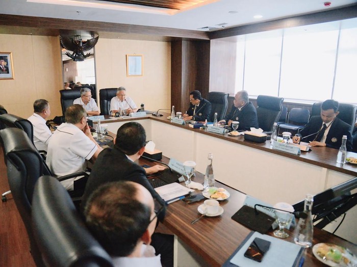 Rapat pleno MWA UNY di Kantor Kemendikti Saintek, Jakarta, memutuskan Prof Sumaryanto jadi Rektor UNY periode 2025-2030, Selasa (17/12/2024).