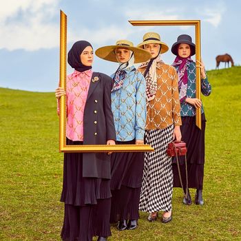 Tren hijab motif monogram populer sepanjang tahun 2024.