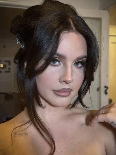 Tren makeup 2025 Tren makeup 2025