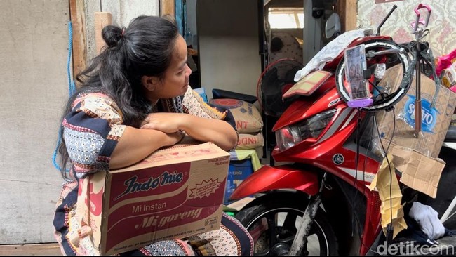 Serba-serbi Banjir Rob di Jakut: Warga Capek Sampai Kaki Mengkerut