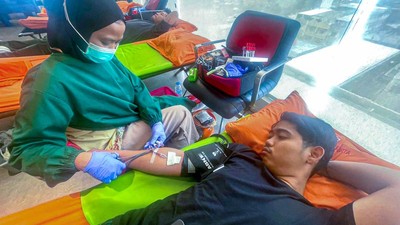 Antusias Warga Ikut Donor Darah
