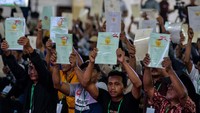 Pembagian sertifikat ini sebagai upaya memberikan hak hukum bukti kepemilikan tanah milik masyarakat, tanah wakaf, tanah rumah ibadah serta tanah aset pemerintah pusat dan daerah.