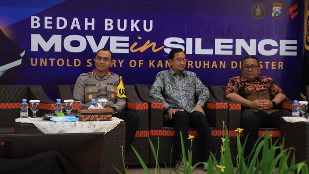 Bedah Buku Move in Silence: Untold Story of Kanjuruhan Disaster