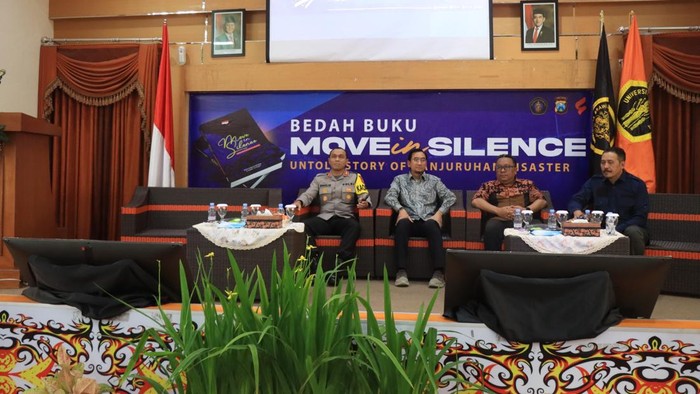 Bedah Buku Move in Silence: Untold Story of Kanjuruhan Disaster