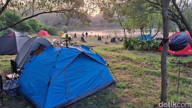 Camping ground Ranu Regulo, Lumajang yang dikeluhkan wisatawan. Camping ground Ranu Regulo, Lumajang yang dikeluhkan wisatawan.