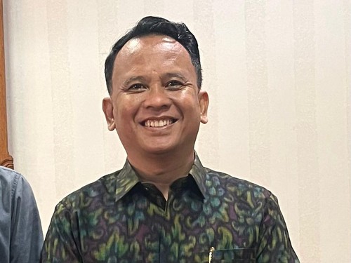 Direktur Utama Bank BPD Bali I Nyoman Sudharma ditemui detikBali di kantornya, Denpasar, Jumat (20/12/2024). (Noviana Windri)