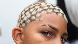 Gaya Rambut Nyentrik Anak Muda di Brasil Gaya Rambut Nyentrik Anak Muda di Brasil