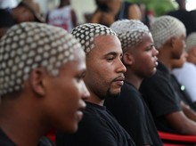 Gaya Rambut Nyentrik Anak Muda di Brasil Gaya Rambut Nyentrik Anak Muda di Brasil