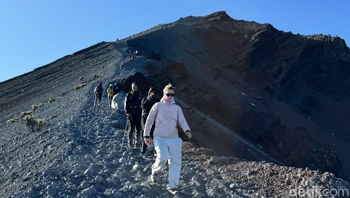 Gunung Rinjani di Lombok, NTB.