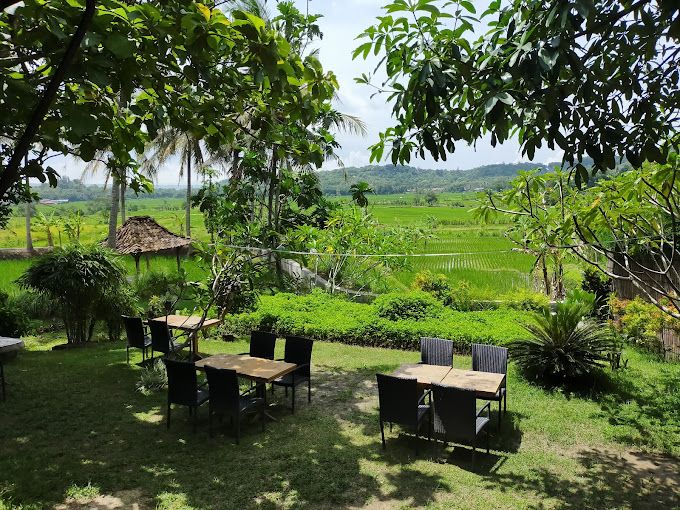 kafe di Bantul yang asri