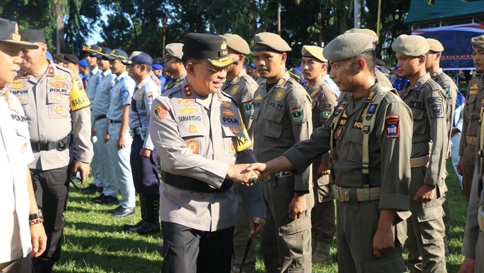 Kapolda Sumbar Irjen Pol Suharyono (Foto: dok. Polda Sumbar).