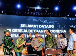Kapolri-Panglima TNI Pastikan Pengamanan di Gereja Bethany Surabaya