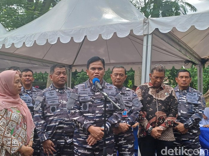 Kepala Staf Angkatan Laut (KSAL) Laksamana TNI Muhammad Ali