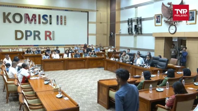 Curhat Yudi di Senayan Dibongkar Arimbi, Ungkap Dipaksa Ngaku Diperkosa