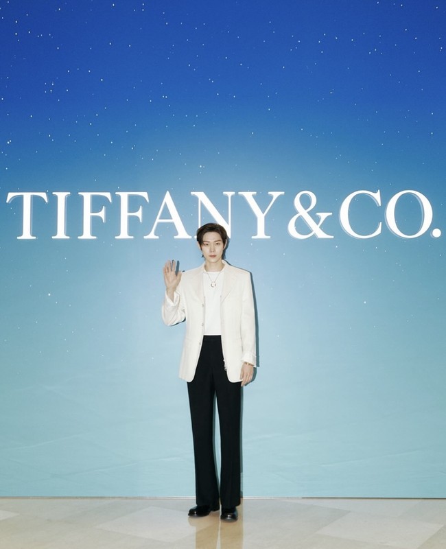 Sejumlah netizen Korea mengaku lebih menyukai ‘wajah lama’ Kim Young Dae. Terlebih aktor 28 tahun itu dinilai memiliki kemiripan dengan Kang Dong Won. Foto: dok. Instagram @youngdae0302