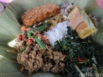 Laris Manis Kuliner Jadul Nasi Jagung Daun Jati Khas Pati