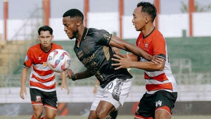 Madura United vs Bali United