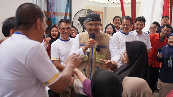 Menteri Sosial Saifullah Yusuf