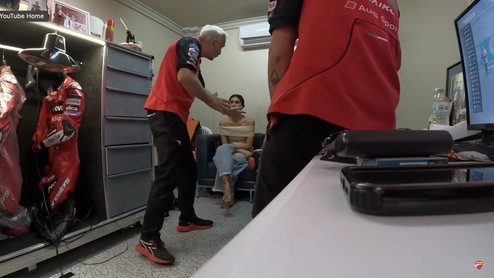 Momen Bos Ducati Marahi Pecco Bagnaia