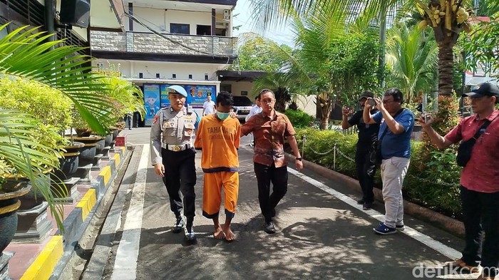 Pembunuhan di malang mayat setengah bugil