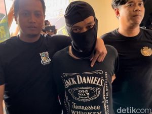Pembunuh Pria Berhelm Merah di Mojokerto Ditangkap saat Dagang Cilok