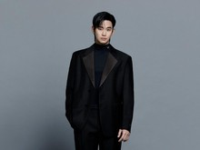 Fans Kirim Truk Dukungan Buat Kim Soo Hyun di Lokasi Konpers Fans Kirim Truk Dukungan Buat Kim Soo Hyun di Lokasi Konpers