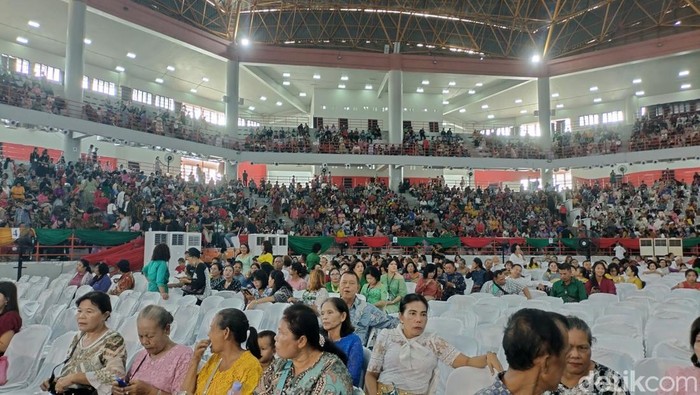 Perayaan Puncak Natal Oikumene 2024 Sumut di Gedung Serbaguna Pemprovsu. (Felicia Gisela Br Sihite/detikSumut)