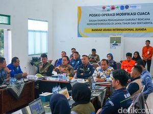Pj Gubernur Jatim Pantau Posko Operasi Modifikasi Cuaca Antisipasi Bencana