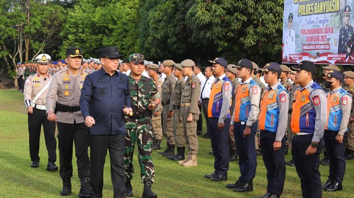 Polres Banyuasin gelar apel pasukan pengamanan Operasi Lilin 2024.