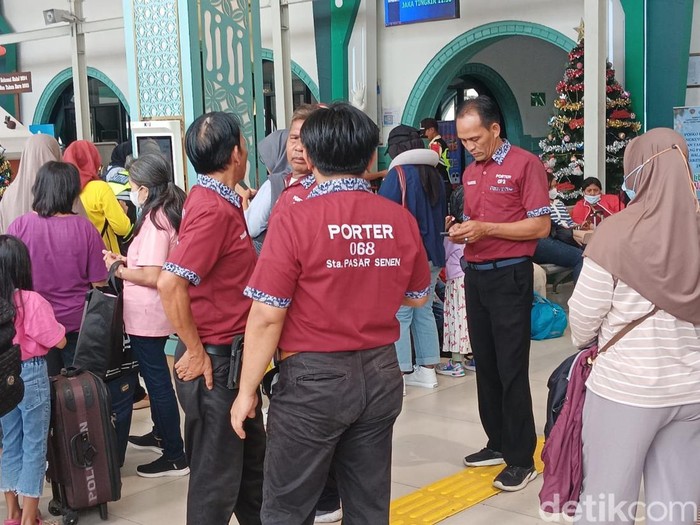 Porter Pasar Senen