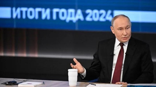 Serangan Zelensky Usai Putin Minta Maaf atas Jatuhnya Pesawat Azerbaijan