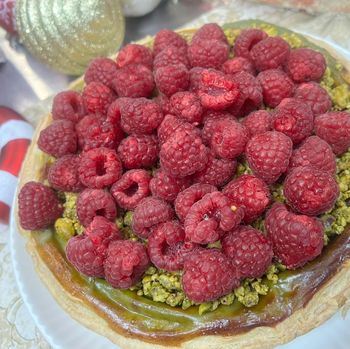 Resep Raspberry Pistachio Parisian Flan