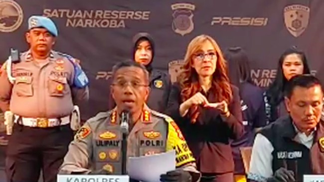 Aksi Tega Istri Kepergok Selingkuh dengan Pria Lain Lalu Lindas Suami