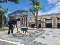 Bongkahan Tugu Perang Lombok Zaman Belanda Ditemukan di Kantor Gubernur NTB