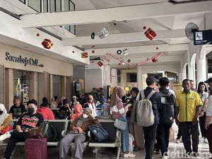 5,8 Juta Orang Naik Kereta Api dari Daop 8 Surabaya sepanjang 2024