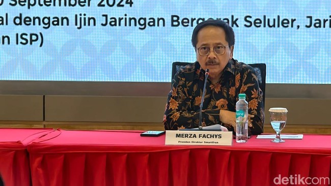Bos Smartfren Ungkap Status Masa Kerja Karyawan Usai Merger