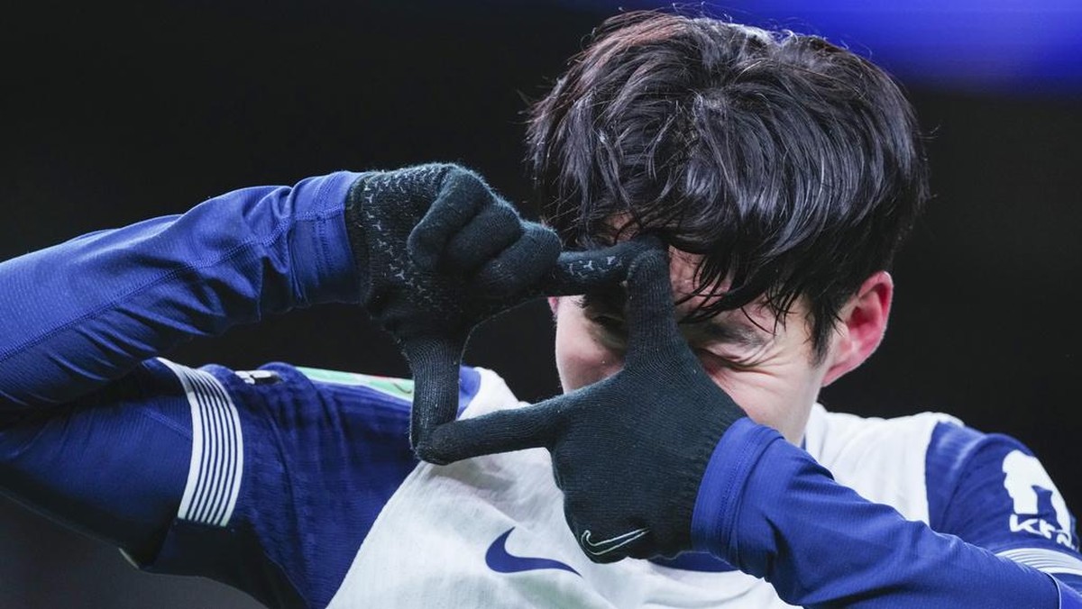 Son Heung-min menjuarai Liga Europa, tujuh tahun membawa Korea Selatan menjuarai Asian Games 2018. (Foto: AP/Dave Shopland)