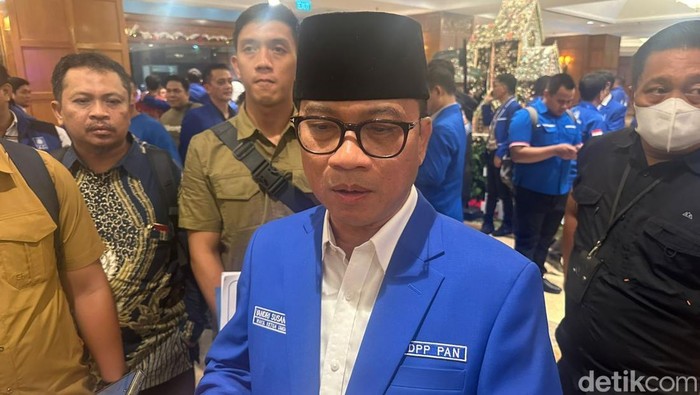 Waketum PAN Yandri Susanto