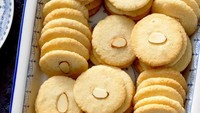Terakhir ada Almond Ginger Cookies yang jadi camilan saat Natal di China. Kue kering ini memiliki perpaduan rasa jahe dan butter yang legit.  Foto: Site Recipe/Culinary