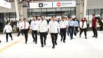 5 Potret Gaya Gibran Cek Stasiun Kereta Cepat Karawang