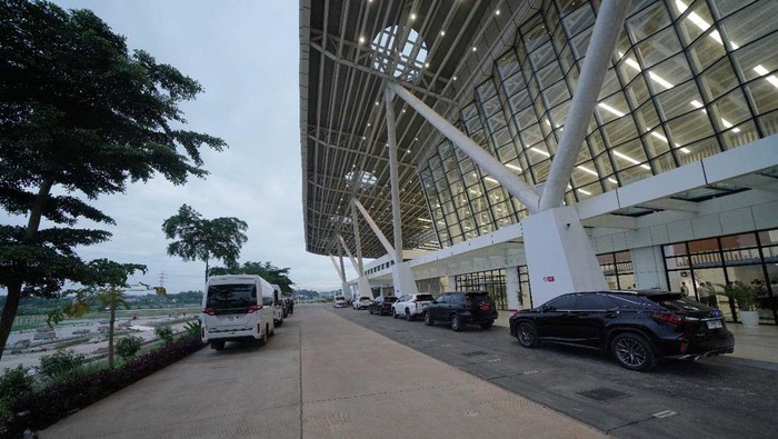 Pelayanan Stasiun Kereta Cepat Whoosh Karawang akan mulai dibuka per 24 Desember 2024 mendatang. Stasiun ini mulai dibuka pada musim liburan Natal dan Tahun Baru.