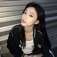 Aktris cantik ini lahir pada 4 September 2000 dan saat ini menginjak usia 24 tahun. Foto: dok. Instagram @hulianxin.er