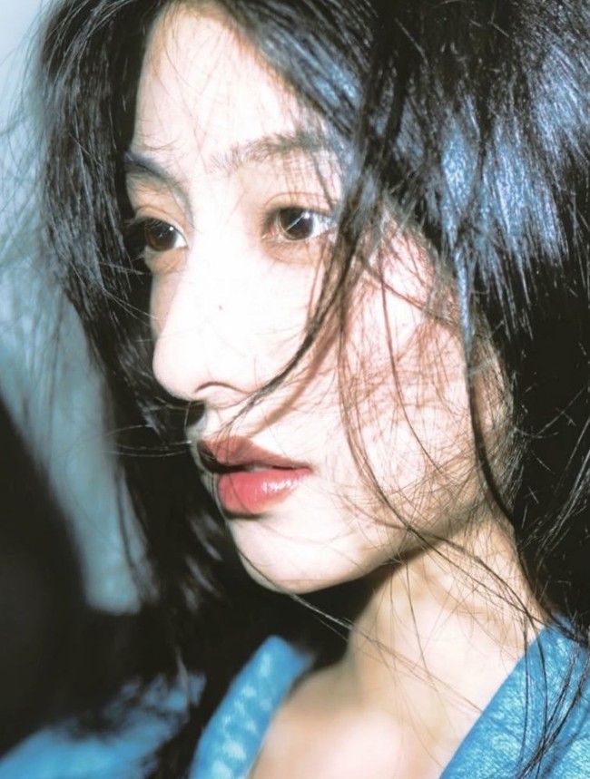 Hu Lianxin mulai terjun ke dunia akting pada tahun 2019 sebagai pemain drama Cina Our Southwest Associated University. Foto: dok. Instagram @hulianxin.er