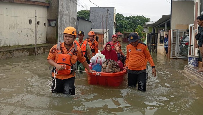 Tantangan Evakuasi Warga Saat Makassar Status Tanggap Darurat Banjir