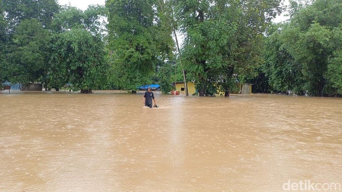 Kondisi banjir di Pangkep, Sulsel.