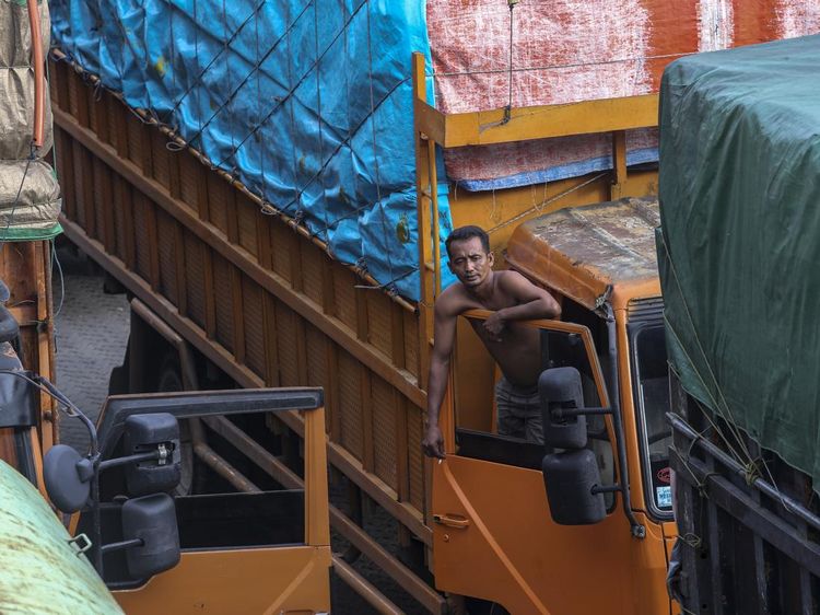 Pelabuhan Merak Terpantau Ramai Lancar