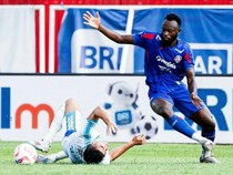 Hasil Liga 1: Diwarnai 2 Penalti, Arema FC Tekuk PSBS Biak 3-2